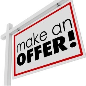 ‼️Make Offer‼️ I need to clear out Closet‼️
